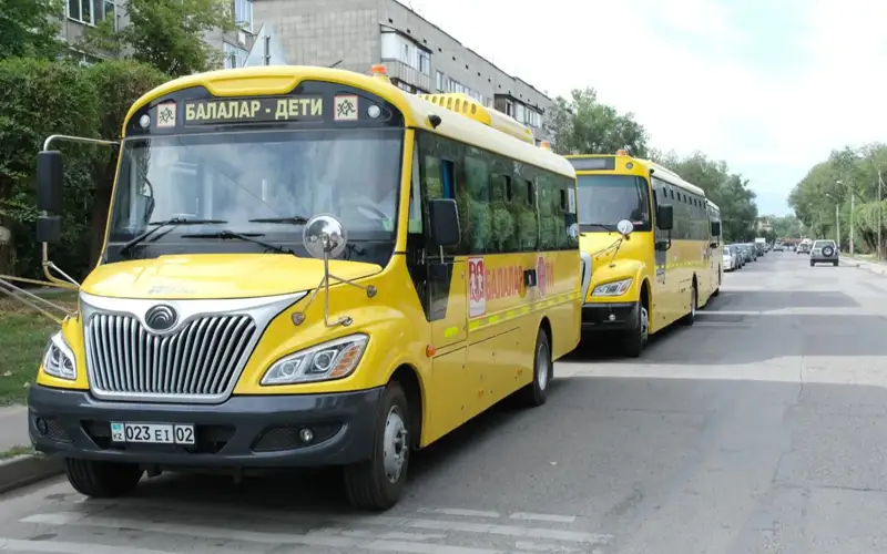 школьные автобусы