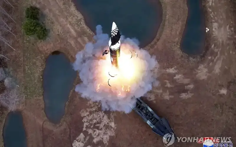 Шимолий Корея баллистик ракета учирди