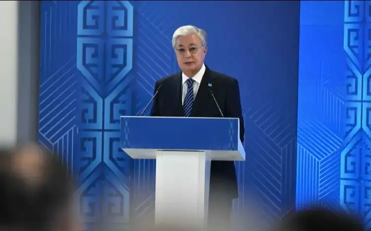 托卡耶夫总统视察项目办公室：各级官员必须准备好做出果断决定