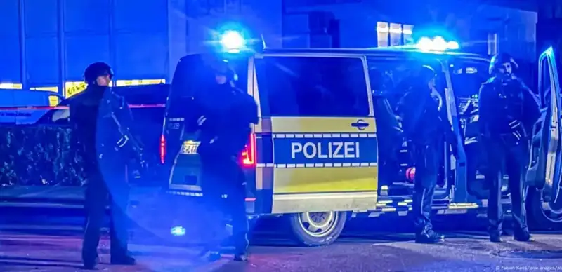 Германиядаги отишмада икки киши ҳалок бўлди, бир киши яраланди