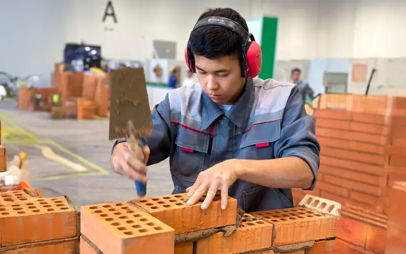 Рабочие профессии набирают популярность в колледжах области Абай