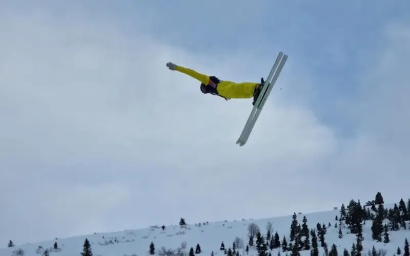 Динмухаммед Райымкулов стал чемпионом мира по фристайл-акробатике среди юниоров