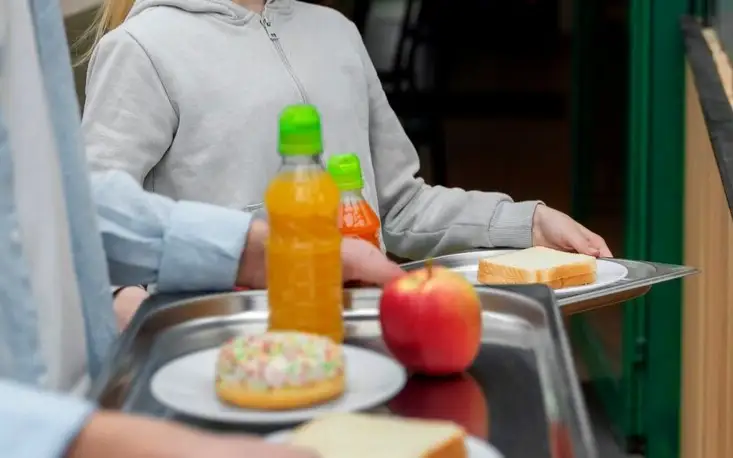 школьная столовая