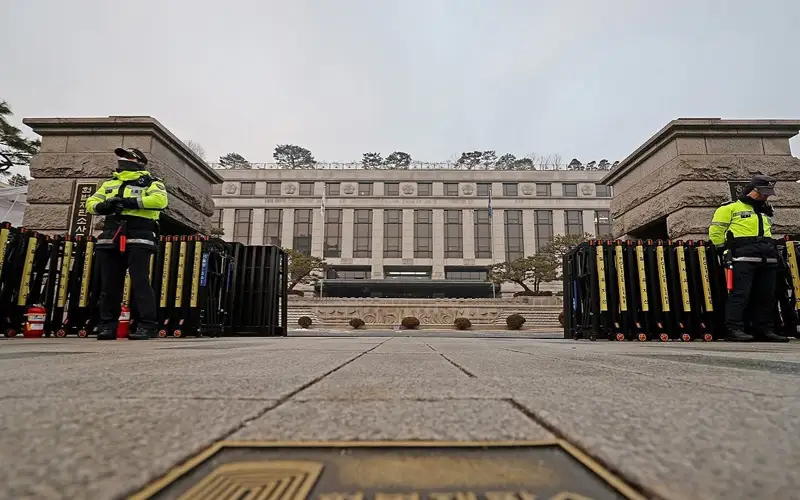 Первое слушание по делу Юн Сок Ёля завершилось через 4 минуты