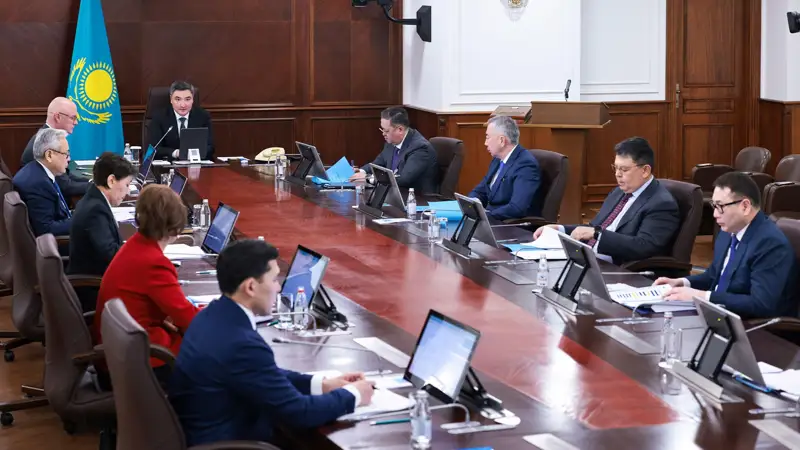 Олжас Бектенов