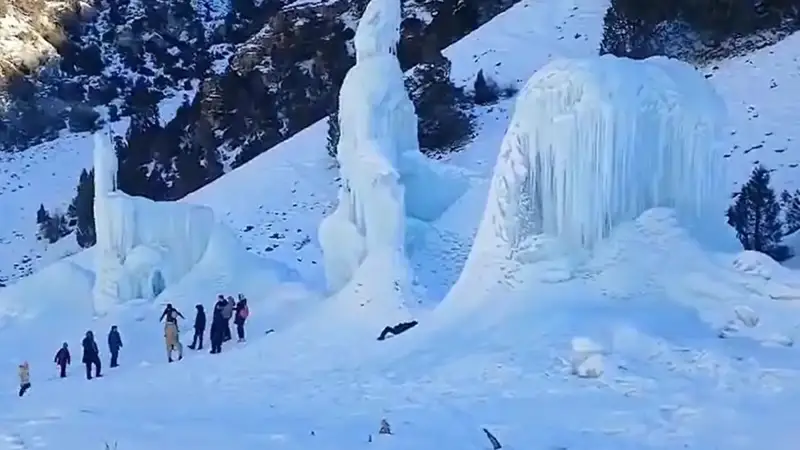 Қырғызстанның оңтүстігінде үш жасанды мұздық жасалды