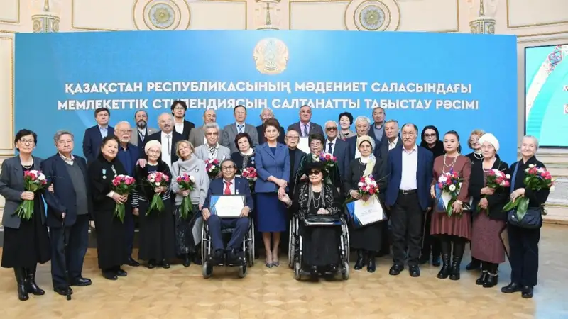 Аида Балаева призвала интеллигенцию продвигать национальные ценности, определенные Президентом