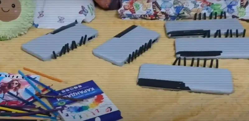 Ерлі-зайыпты алаяқтарға көмектескен: полиция SIM-box құрылғылары мен карталар тәркіледі