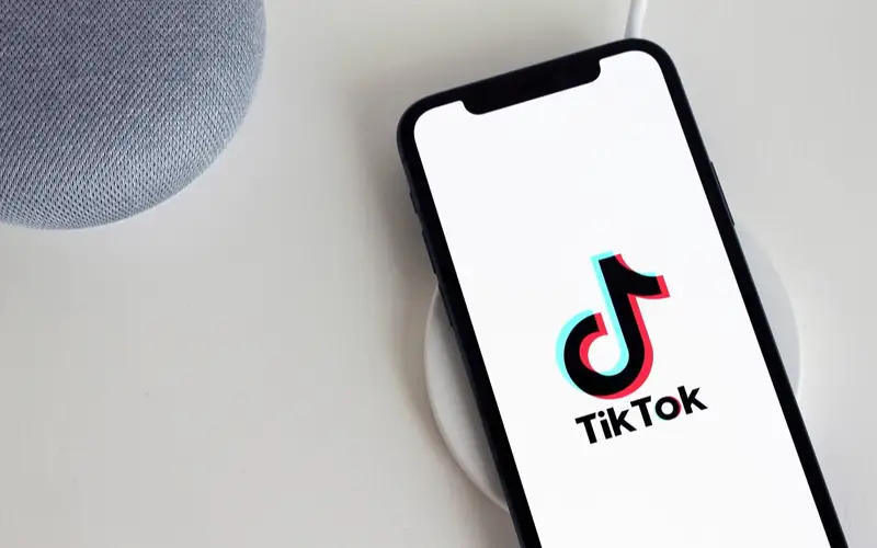 TikTok телефон тик ток
