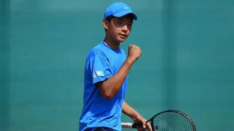 Australian Open: Zańǵar Nurlanuly «Úlken dýlyǵa» týrnırinde alǵashqy jeńisine qol jetkizdi