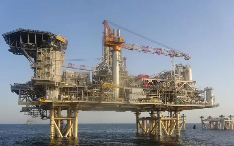 Возобновлена добыча газа на платформе «Альфа» в Каспии