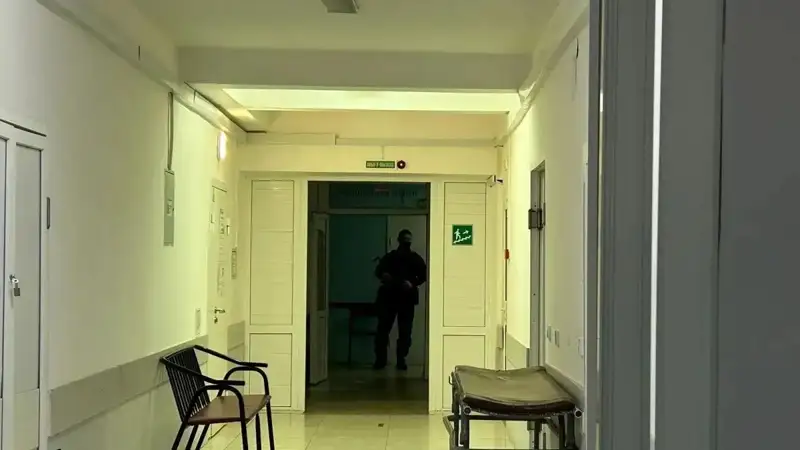 Освобожденная заложница выписана из больницы в Актобе 