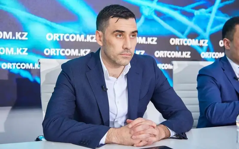 Давид Лория