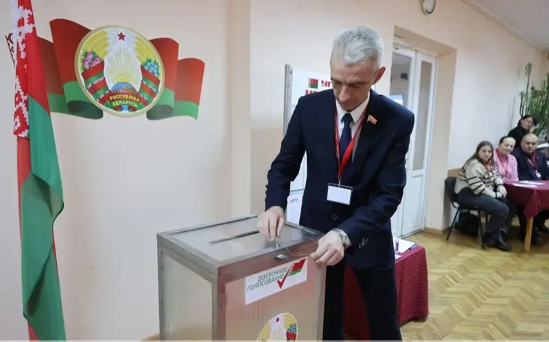 На выборах президента Беларуси началось досрочное голосование 