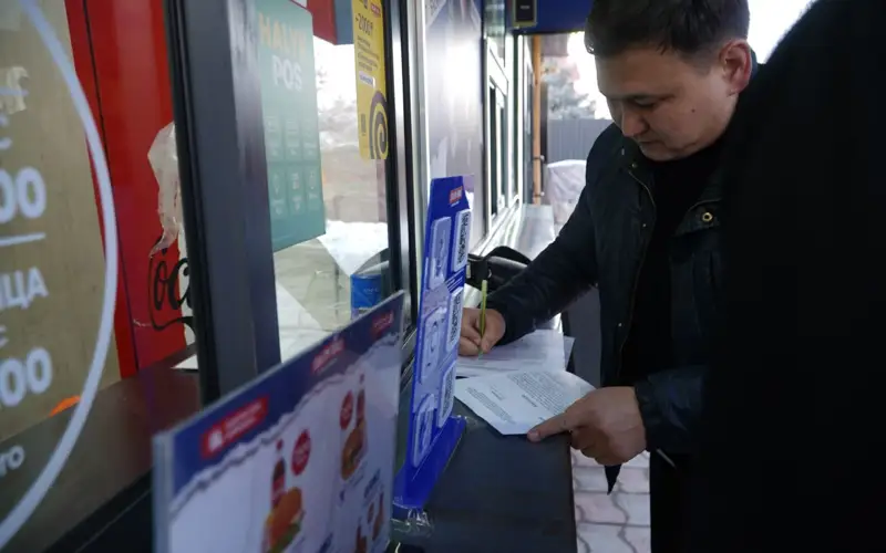 В Алматы снесут порядка 500 незаконно установленных киосков