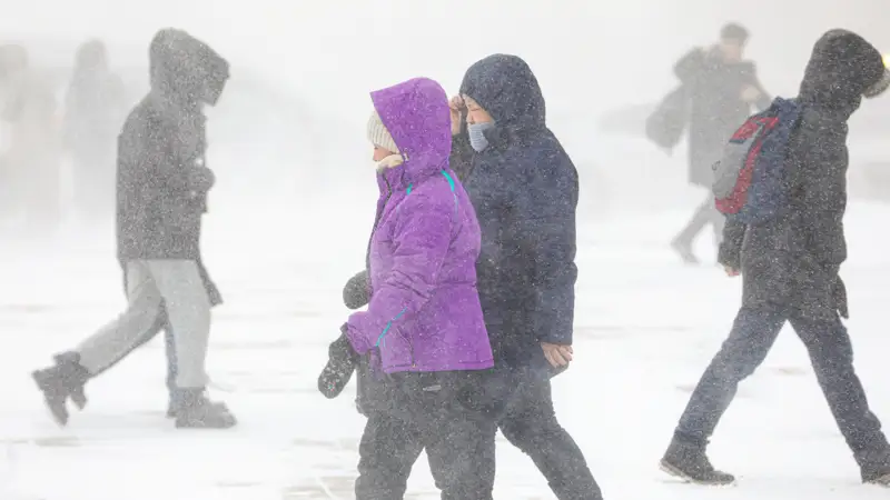 метель, снег, погода, люди, ауа райы, қар, боран, адамдар