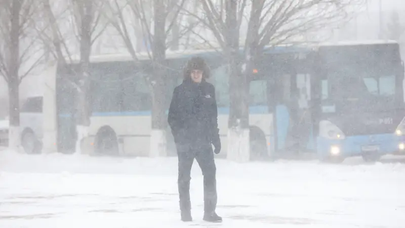 метель, снег, погода, люди, ауа райы, қар, боран, адамдар