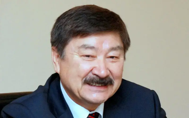 Дюсен Касеинов