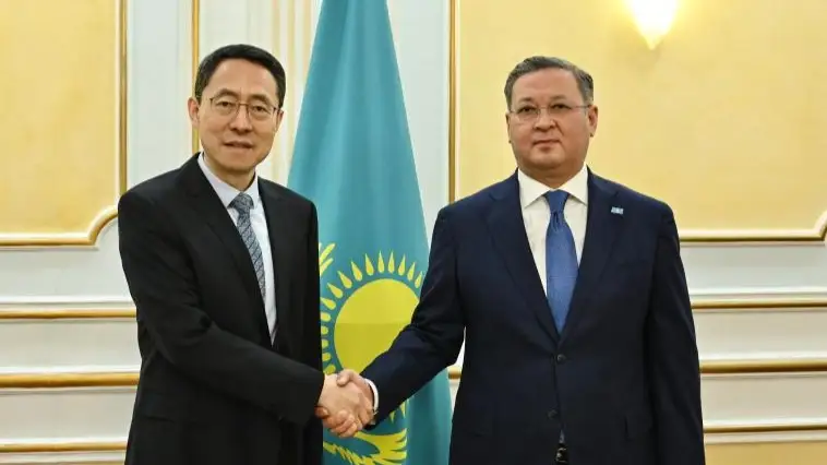 Kazakh FM Nurtleu meets newly-appointed Chinese Ambassador Han Chunlin