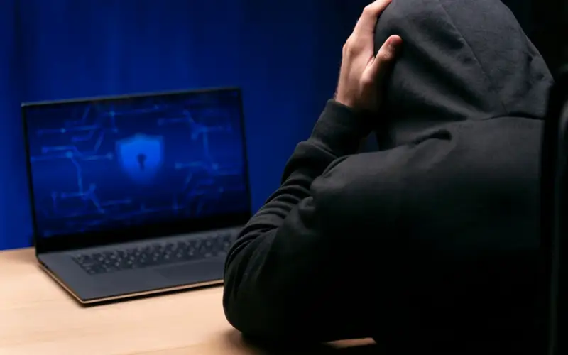 Связан ли сбой интернета с хакерской атакой