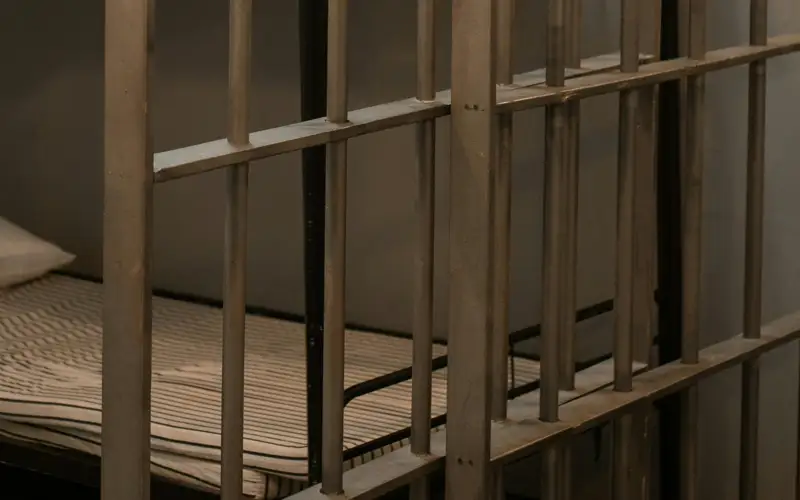 Офицер, застреливший солдата в Мангистау, приговорен к 13 годам лишения свободы