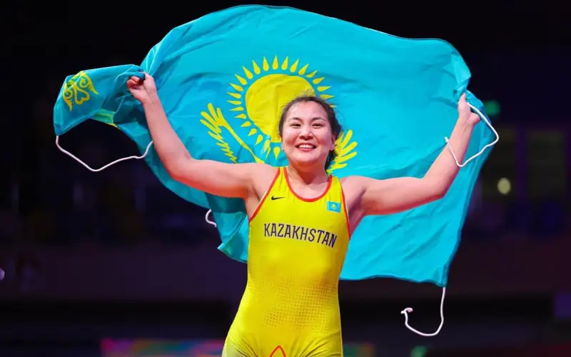 Казахстанская спортсменка завоевала «золото» на международном турнире по борьбе