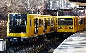 В Берлине бастуют работники общественного транспорта 