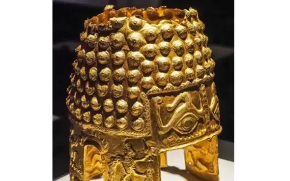 олтин дубулға