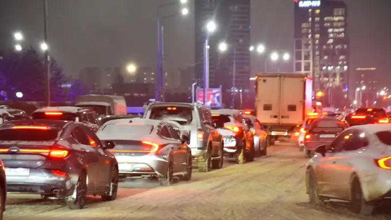 Urgent measures must be taken - President on traffic jams in Astana
