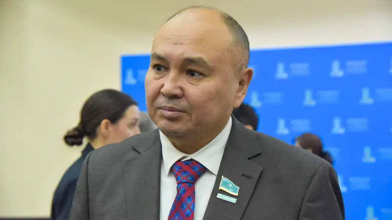 Ерлан Саиров