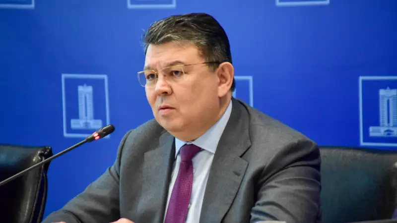 Канат Бозумбаев