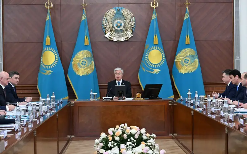 Правительство должно обеспечить тотальную экономию средств — Глава государства