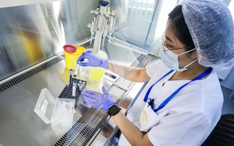  Қозоғистон олимлари томонидан ишлаб чиқилган онкологияга қарши дори жорий йилда рўйхатга олинади