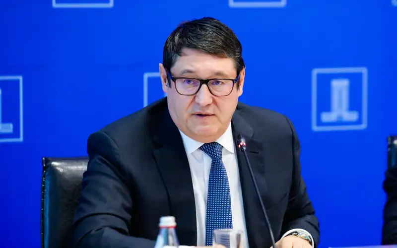 Алмасадам Сәтқалиев