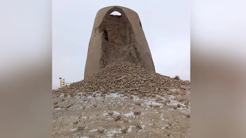 башни Акбикеш