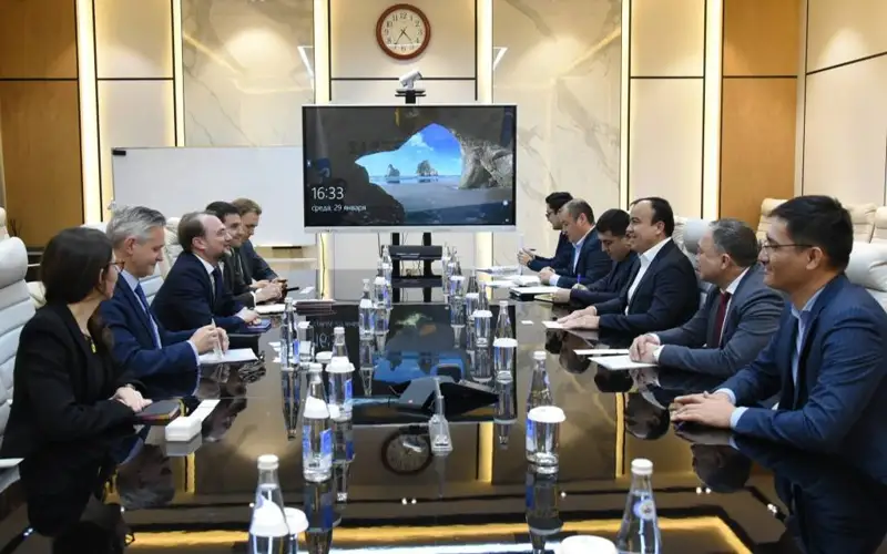 Uzbekneftegaz and Japan’s MUFG Bank representatives