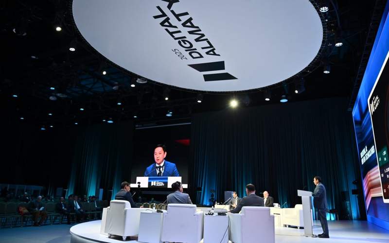 Перспективы использования низкорбитальных спутников связи в Казахстане обсудили на Digital Almaty Перспективы использования низкорбитальных спутников связи в Казахстане обсудили на Digital Almaty