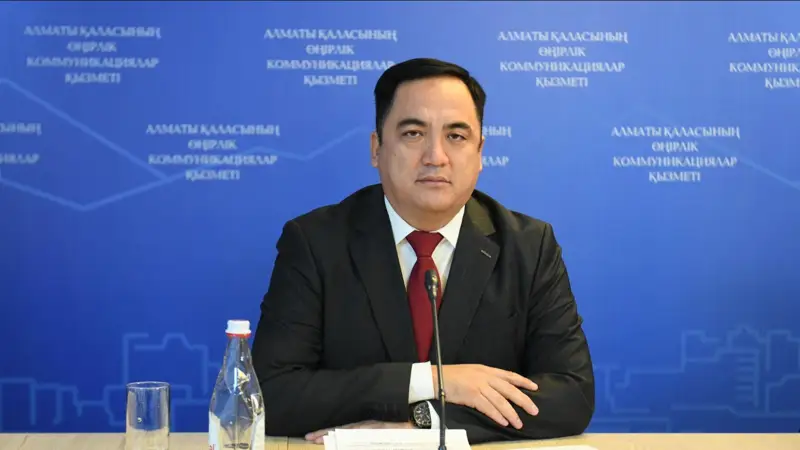 90 jyldyq mereıtoı: Almaty qýyrshaq teatrynda 1500 qoıylym qoıylady