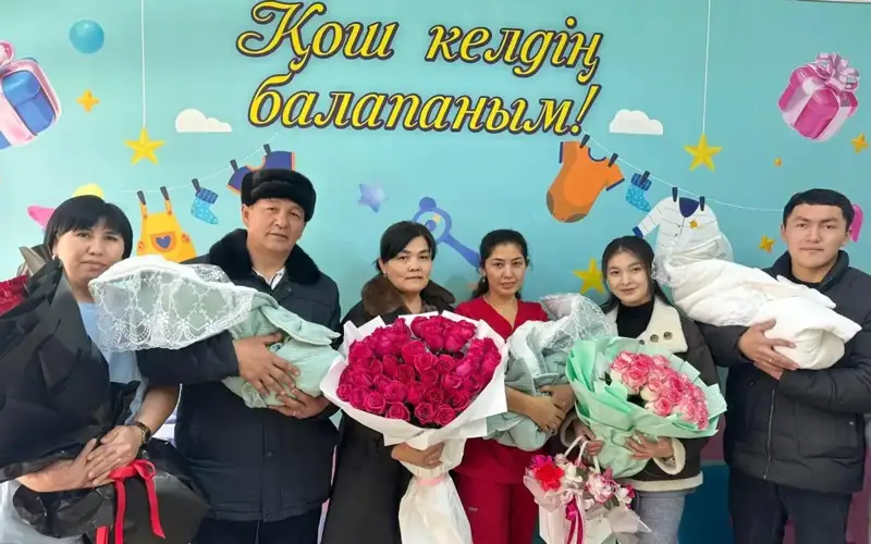 Чимкентда бу йилги илк уч эгизаклар дунёга келди