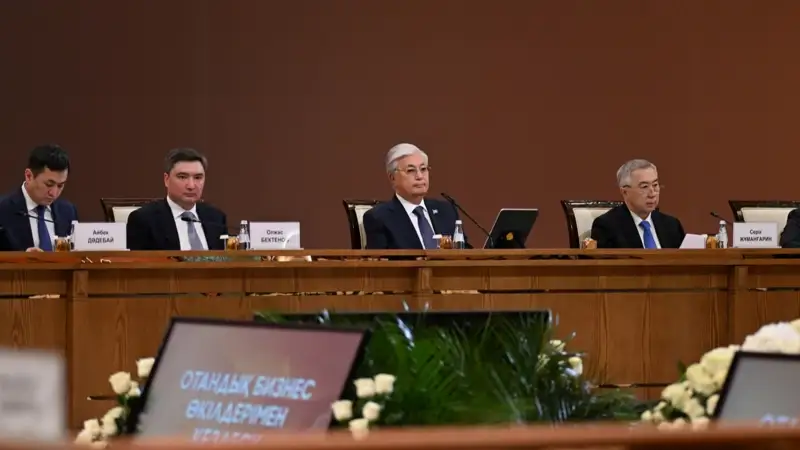 Memleketke paıdamdy tıgizsem degen otanshyldyq ustanymdaryńyzdy joǵary baǵalaımyn - Prezıdent