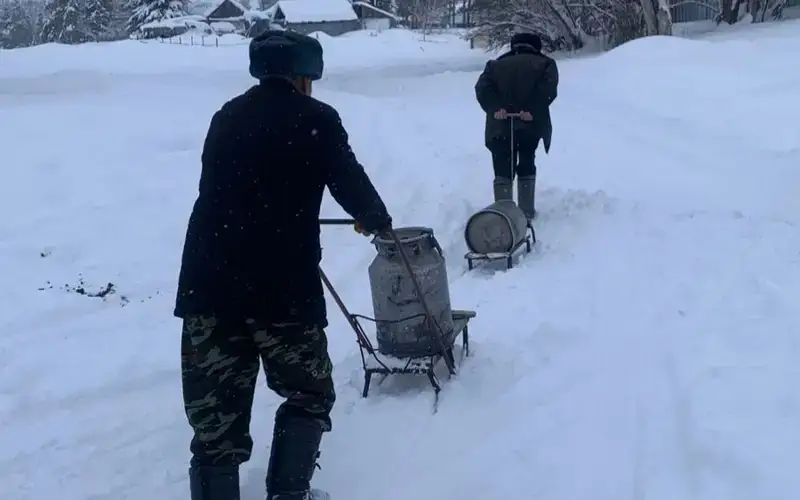 Jetisýdyń shalǵaı aýyldaryna aýyzsý qashan jetedi