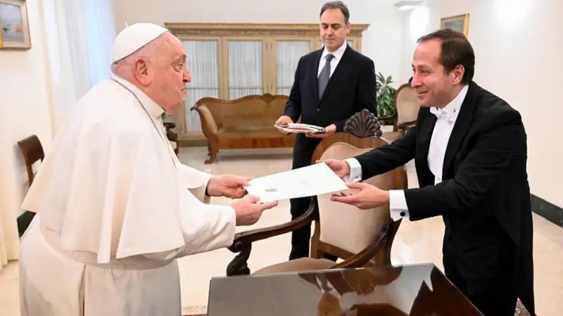 Qazaqstannyń Vatıkandaǵy elshisi Rım Papasy Frantsıskke senim gramotalaryn tapsyrdy