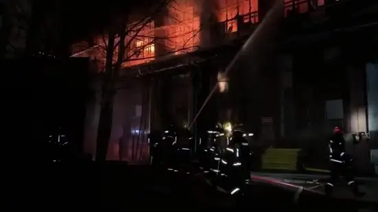 пожар в бывшем здании электрозавода в Москве