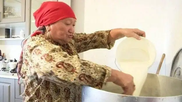 Зәуреш Жаркенованың жеке мұрағатынан