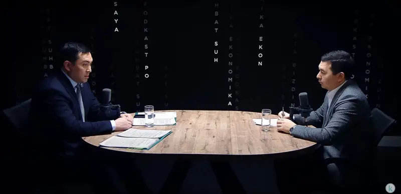 Investıtsııa tıimsizdigi, kontrabanda, óndiristiń azaıýy – Janarmaı baǵasy nelikten erkin naryqqa jiberildi 