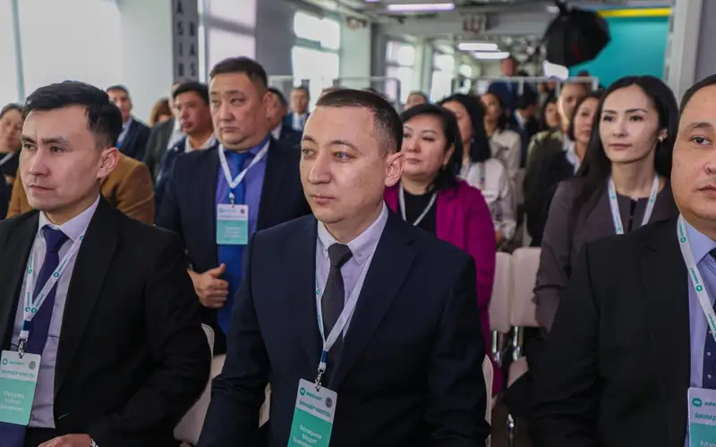 «Әкімдер мектебі» жобасына 2400-ден аса аудандық және ауылдық округ әкімдері қатысады