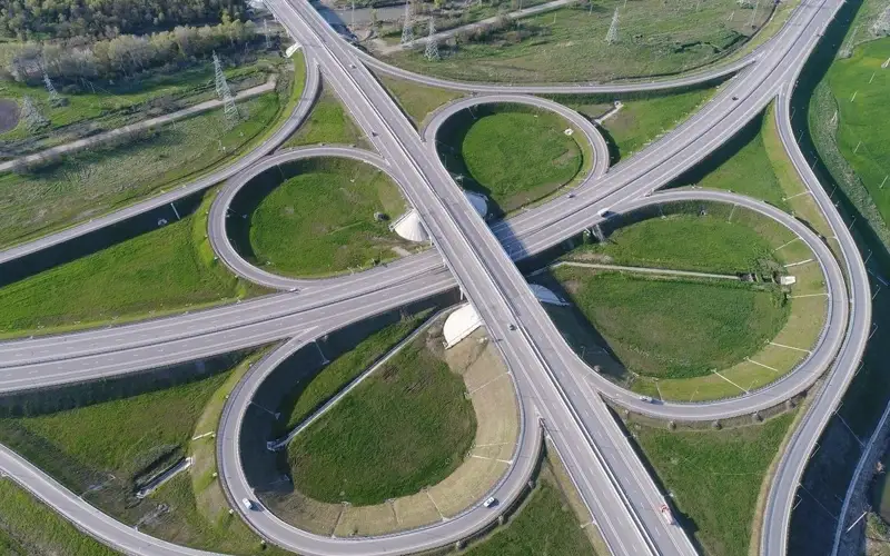 国情咨文落实：国道路况改善至93%