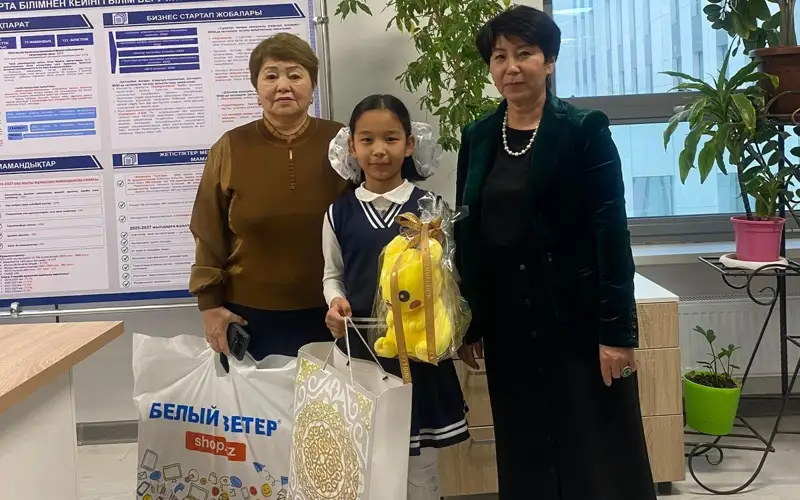 Сарыағаштық оқушы Президенттен сыйлық алды