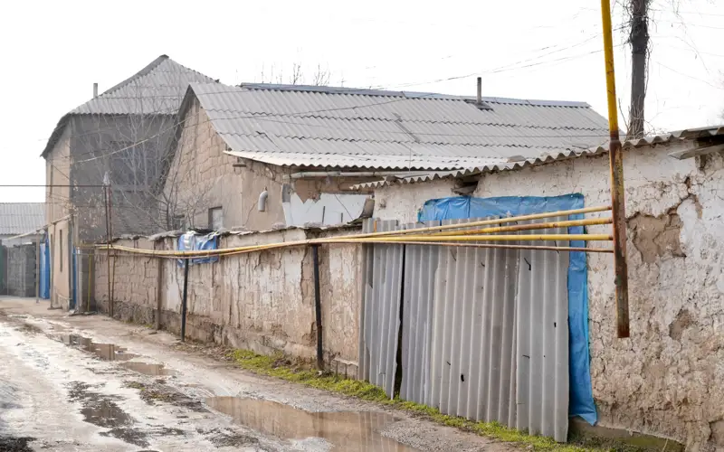 Шымкентское «гетто»: когда снесут Зеленую балку