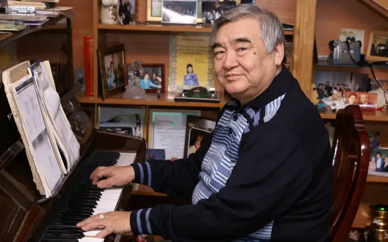 Ескендір Хасанғалиев